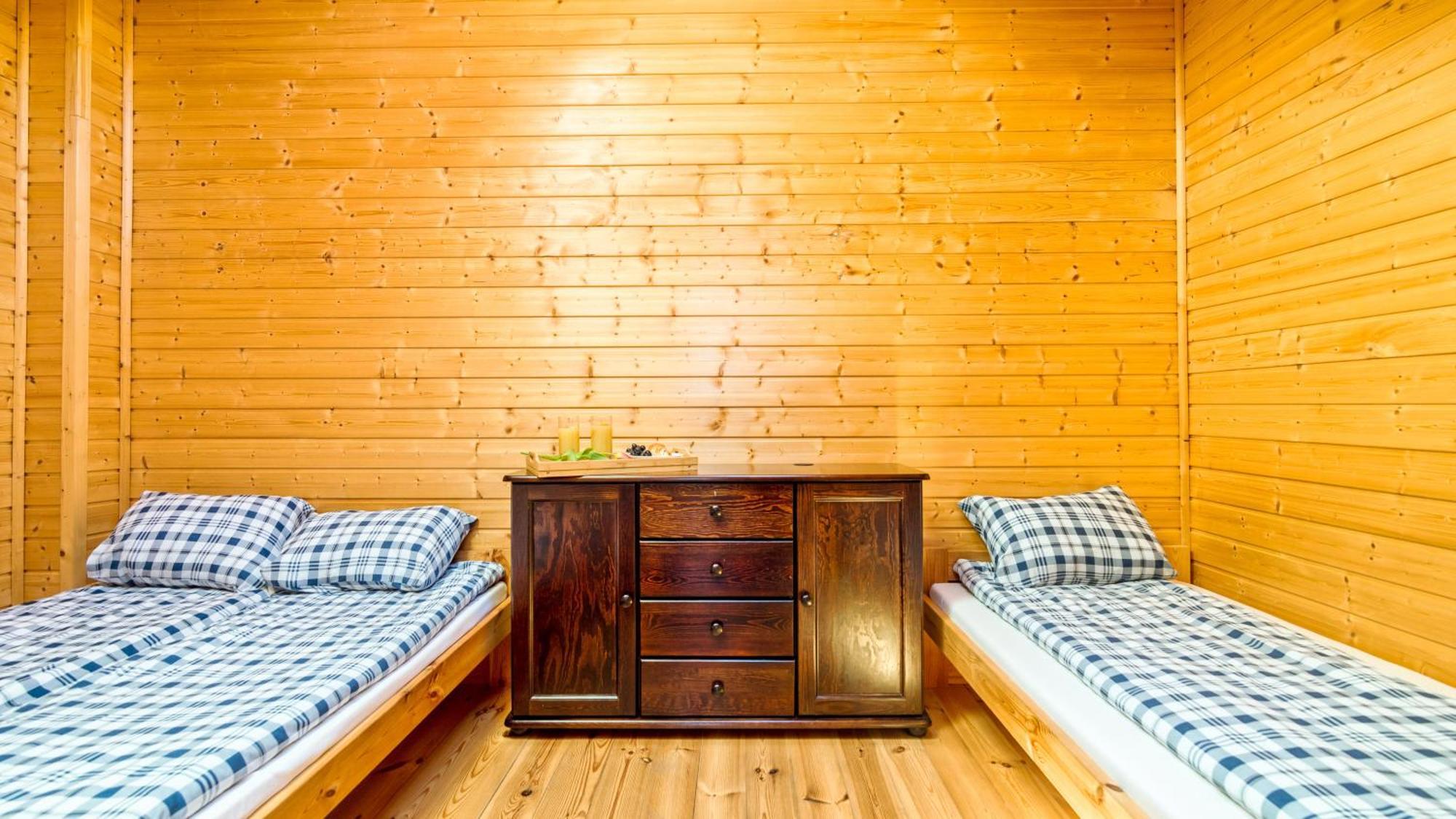 Apartment Elmak Piamola